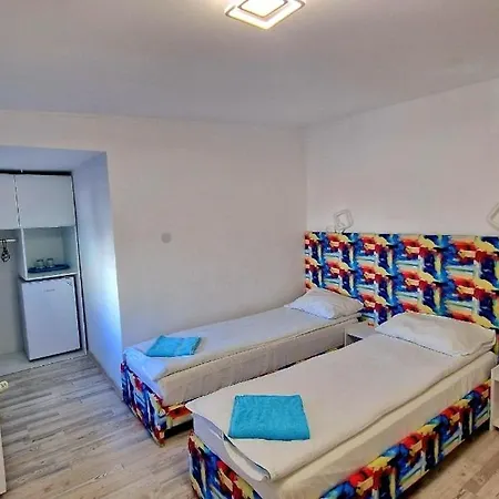 招待所 Mihai Mihai 康斯坦察